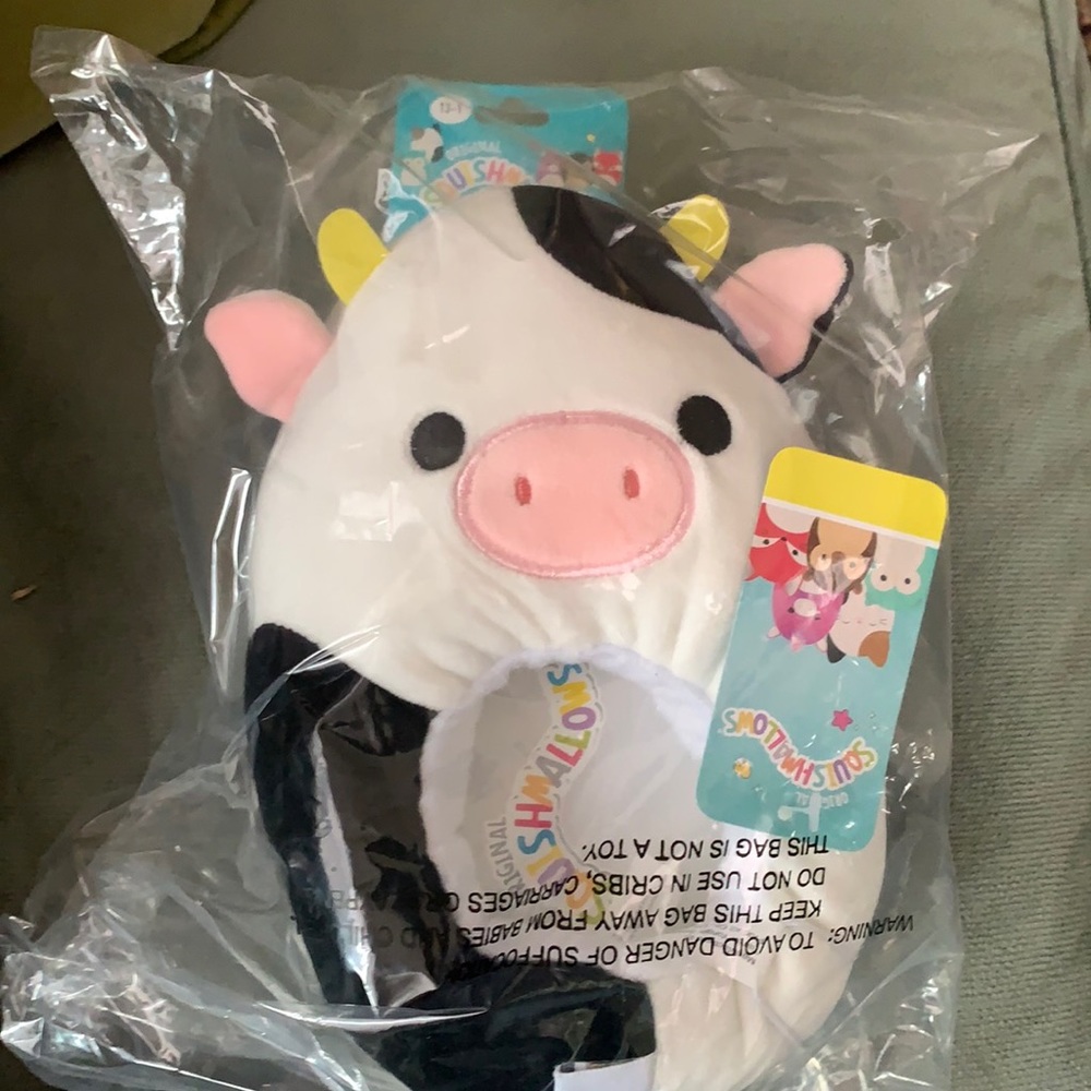 NWT KellyToy Squishmallows Connor Cow 🐄 Slippers